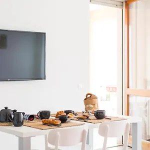 Apartment Gardappartamenti Cavour Lake View