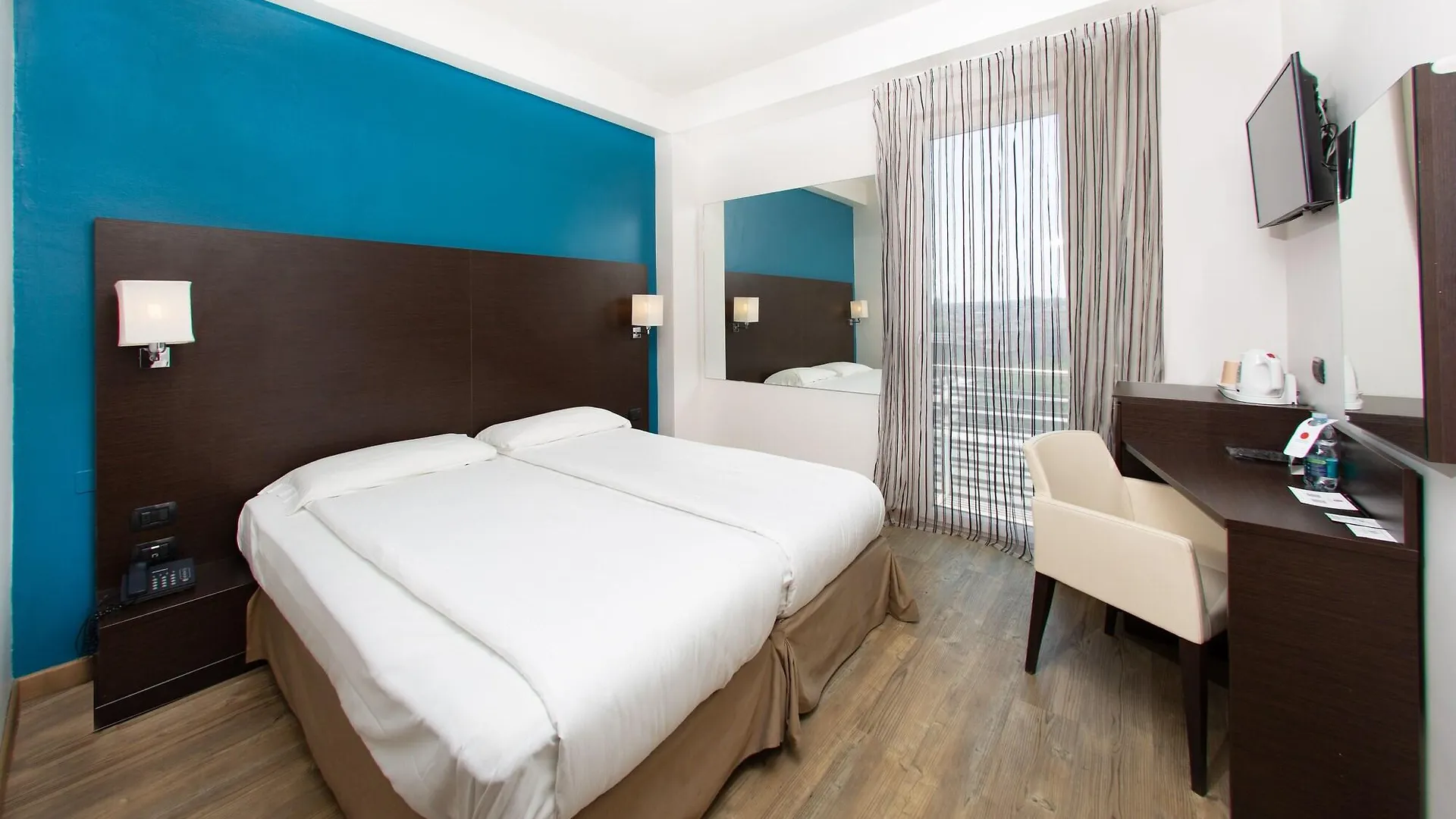 Hotel Bonotto Desenzano del Garda 3*,  Italy