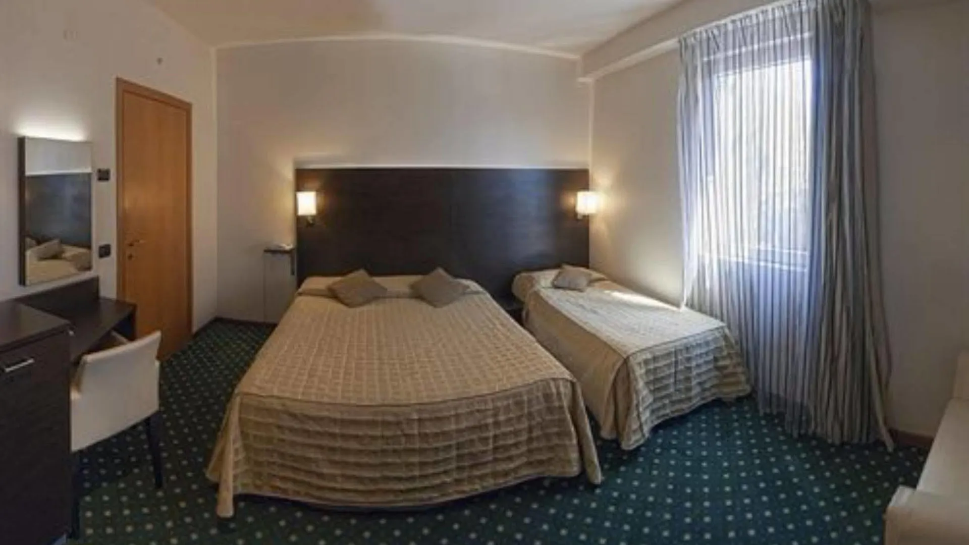 Hotel Bonotto Desenzano del Garda 3*,